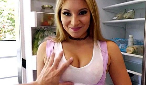 Naomi Gamble, Vixen Vanity Laying pretty (2015), порно видео