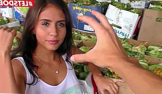 ЯЙЦА БОТАНА В ЖЕСТКИХ РУКАХ КРАСОТКИ, порно видео
