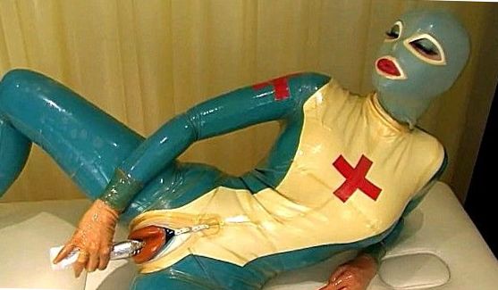 Она раздвинула ножки для фотографа, порно видео