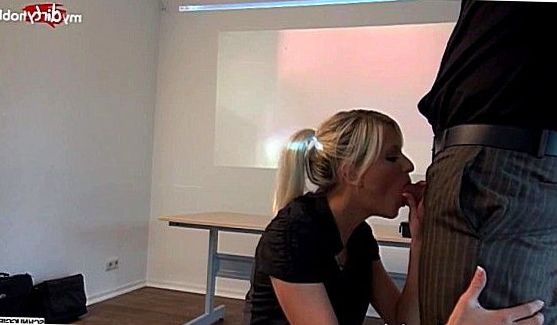 Подборки: Плотная ебля с молоденькой (18 лет) итальянской красоткой, порно видео